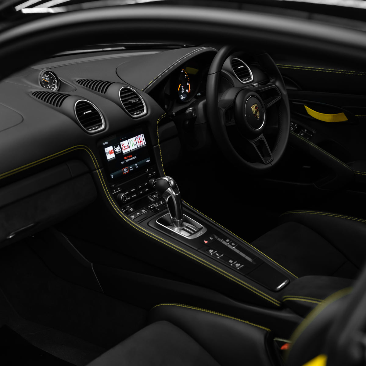 718 Cayman GT4