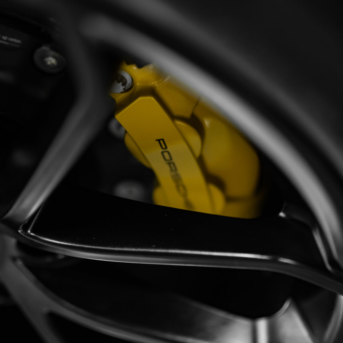 718 Cayman GT4